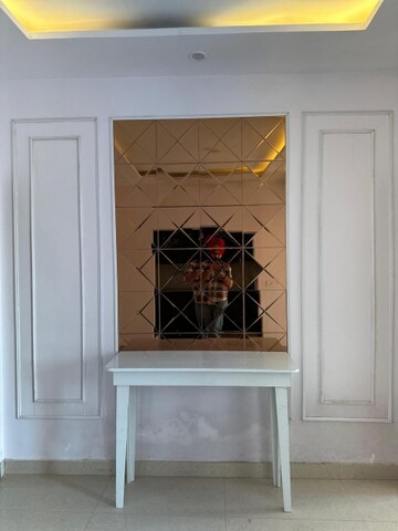 Furnished Amenities in 3 BHK Builder Floor at Sunny Enclave – for Sale
