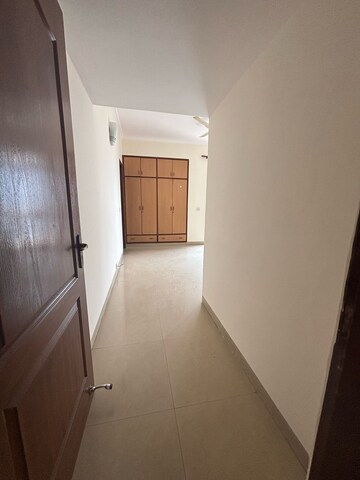 Building Lobby in 3 BHK Apartment at Vipul Belmonte, Sector 53 – for Rent