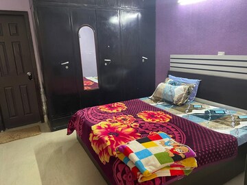 Bedroom in 3 BHK Builder Floor at Uppal Southend, Sector 49 – for Rent