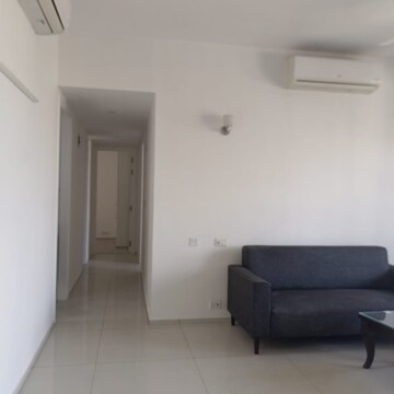 Building Lobby in 3.5 BHK Apartment at Ireo Skyon, Sector 60 – for Rent