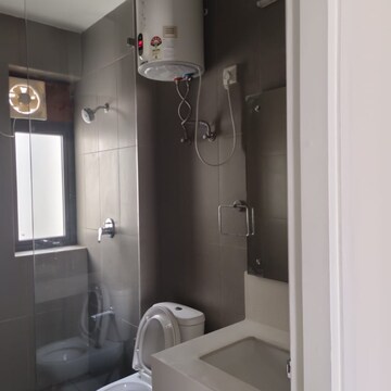 Furnished Amenities in 3.5 BHK Apartment at Ireo Skyon, Sector 60 – for Rent