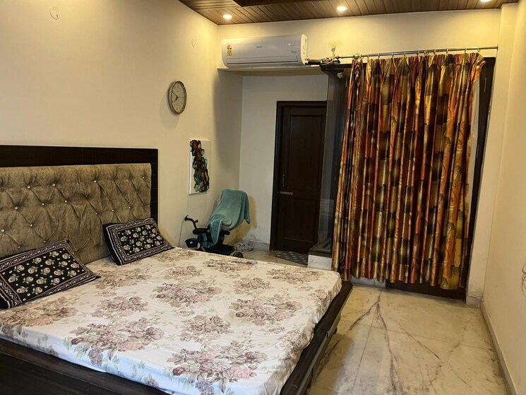 Bedroom, vip road 3 Bedroom 1800 Sq.Ft. Builder Floor In Vip Road Zirakpur 8434478
