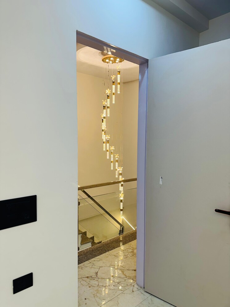 undefined, sector 16b greater noida 4 Bedroom 2520 Sq.Ft. Villa In Sector 16b Greater Noida Greater Noida 8434515