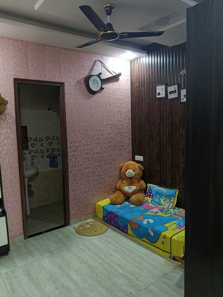 Room, peer mucchalla 3 Bedroom 1000 Sq.Ft. Builder Floor In Peer Mucchalla Zirakpur 8434495