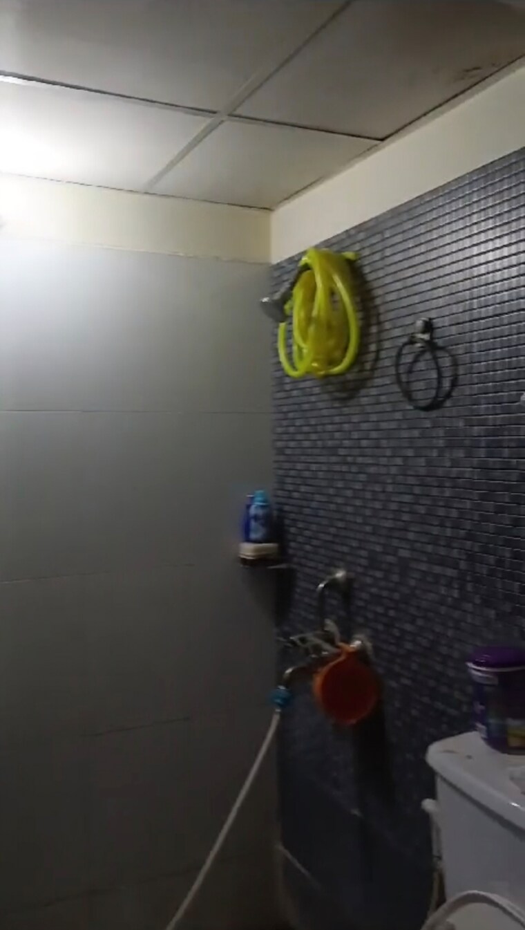 Bathroom, vijay nagar 2 Bedroom 1270 Sq.Ft. Apartment In Vijay Nagar Ghaziabad 8434580