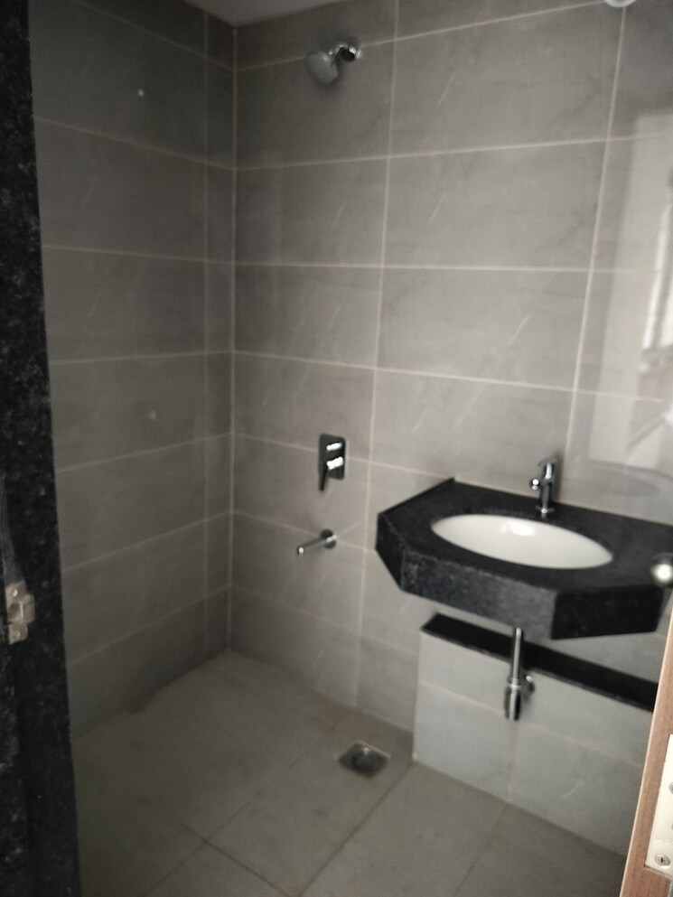Bathroom, shapoorji-pallonji-sensorium 3 Bedroom 979 Sq.Ft. Apartment In Hinjewadi Pune 8315830