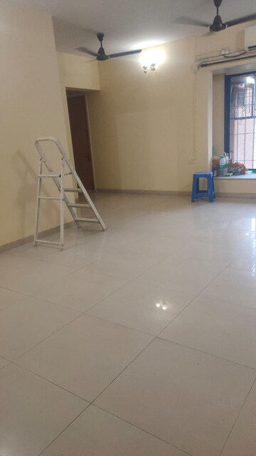 Room in 2 BHK Apartment at Suncity Complex, Powai – for Rent