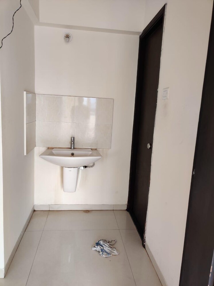 Bathroom, ganga-legend 3 Bedroom 1650 Sq.Ft. Apartment In Bavdhan Pune 8434654