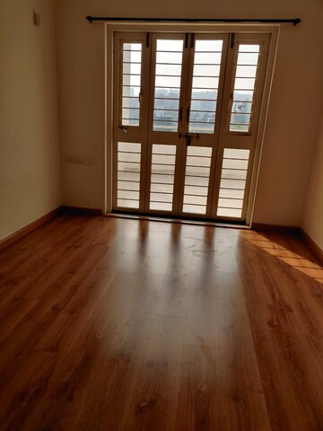 Room in 3 BHK Apartment at Ganga Legend, Bavdhan – for Rent