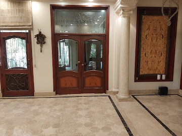 Living Room in 3 BHK Builder Floor at Sector 50 – for Rent