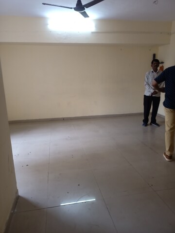 Room in 2 BHK Apartment at Sharda Dattavihar, Naupada – for Rent