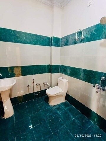 Bathroom in 3 BHK Independent House at Sgpgi – for Sale