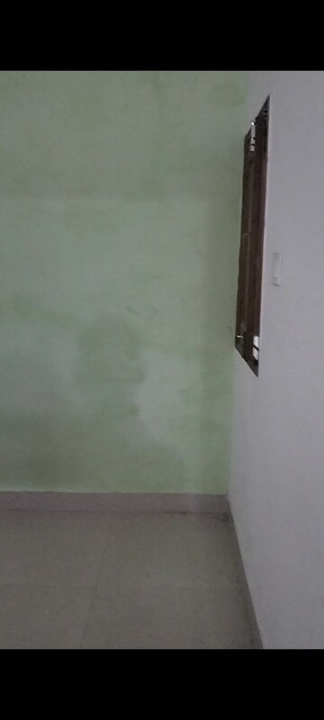 Furnished Amenities in 2 BHK Builder Floor at New Ashok Nagar – for Sale