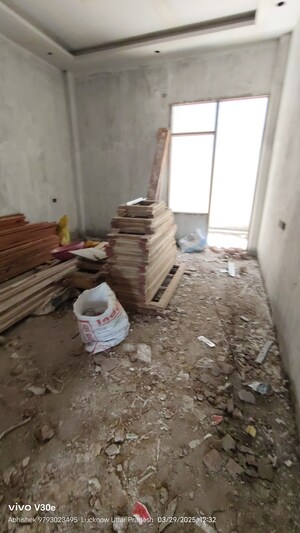 Bedroom in 3 BHK Independent House at Jankipuram – for Sale