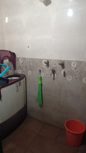 Bathroom in 1 BHK Apartment at Dombivli West – for Rent