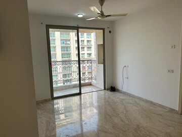 Room in 2 BHK Apartment at Thane West – for Sale