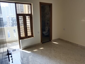 Room in 2 BHK Builder Floor at RPS Palm Drive, Sector 88 – for Rent