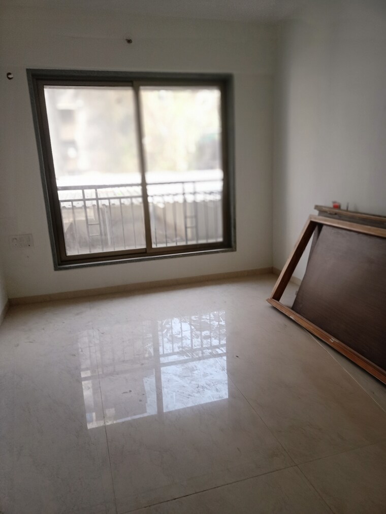Room, green-square 2 Bedroom 650 Sq.Ft. Apartment In Kasarvadavali Thane 8434786