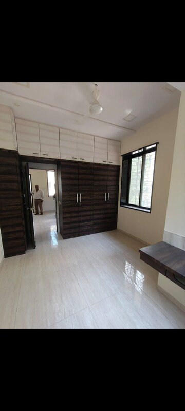 1 BHK Apartment For Rent in Mahim West