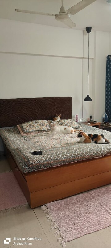 Bedroom in 2 BHK Apartment at Bandra West – for Rent