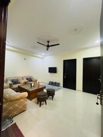 Master Bedroom in 1 BHK Apartment at Ansal Sushant Estate, Sector 52 – for Rent
