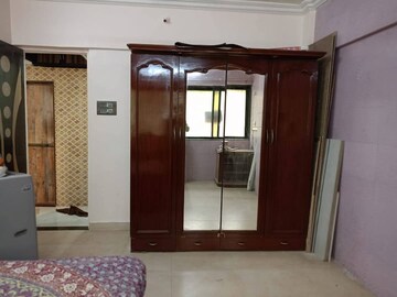 Room in 2 BHK Apartment at Mayur Plaza Marol, Marol – for Rent
