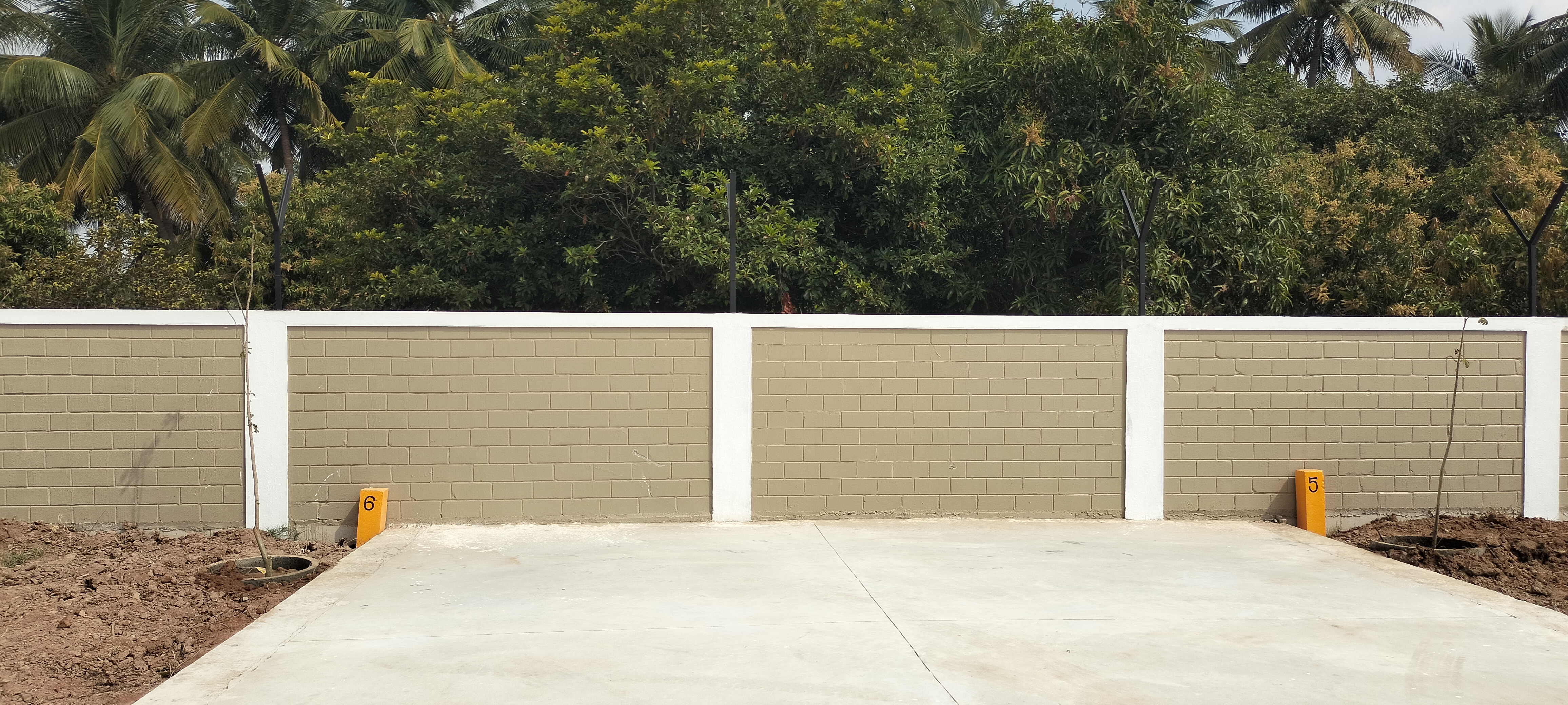 Plot For Sale in Vsj Superb Avenue 