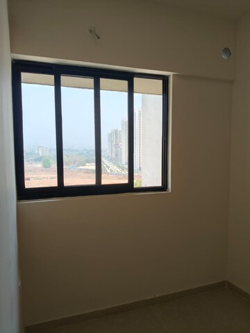 Room in 2 BHK Apartment at Runwal Gardens, Dombivli East – for Rent