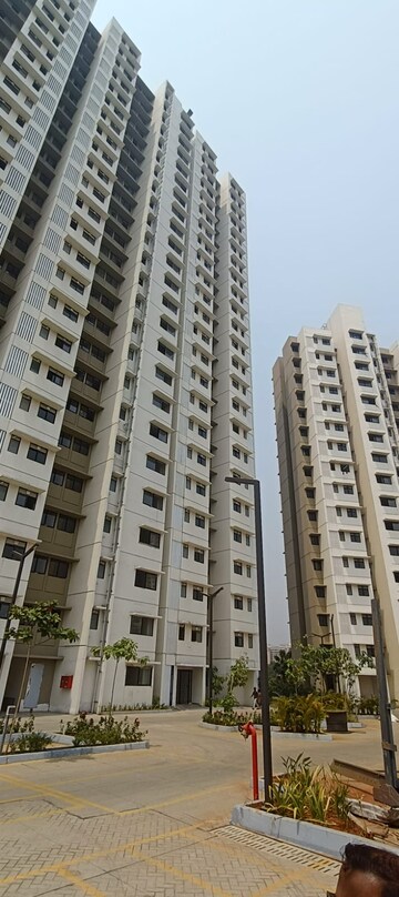 2 BHK Apartment For Rent in Runwal Gardens, Dombivli East