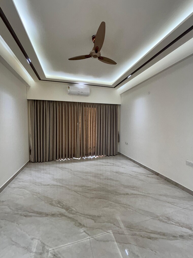 Room, adore-legend 4 Bedroom 325 Sq.Yd. Builder Floor In Sector 84 Faridabad 8434990