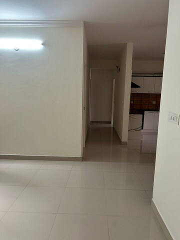 Room in 2 BHK Apartment at Mantri Webcity, Hennur – for Rent