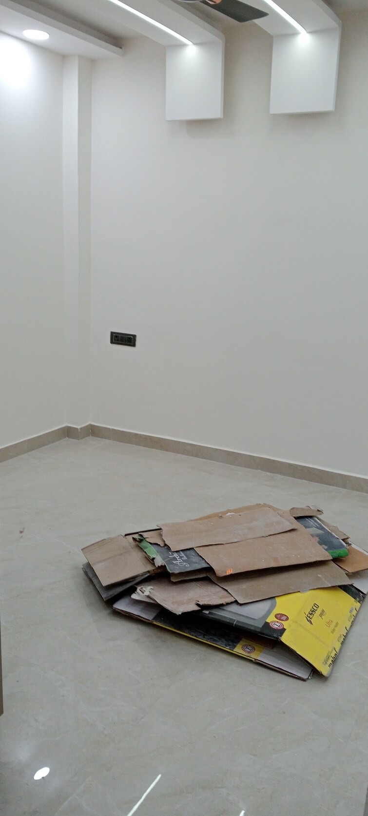 Cover Image, govindpuri 3 Bedroom 910 Sq.Ft. Builder Floor In Govindpuri Delhi 8435164