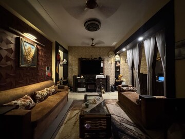 Living Room in 3 BHK Apartment at Vijay Nagar – for Rent