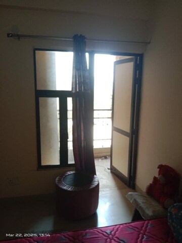 Room in 2 BHK Apartment at Mehak Jeevan, Raj Nagar Extension – for Rent
