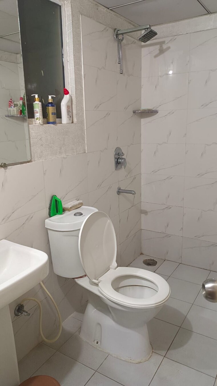 Bathroom, nilaya-greens 1 Bedroom 628 Sq.Ft. Apartment In Raj Nagar Extension Ghaziabad 8435277