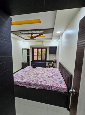 Bedroom in 2 BHK Apartment at Lok Bharti CHS Andheri East, Andheri East – for Rent
