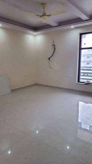 Room in 3 BHK Apartment at Shapoorji Pallonji Joyville Gurgaon, Sector 102 – for Rent