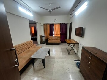 2 BHK Apartment For Rent in Omkar Signet, Malad East