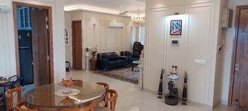 Living Room in 5 BHK Apartment at Gomti Nagar – for Rent