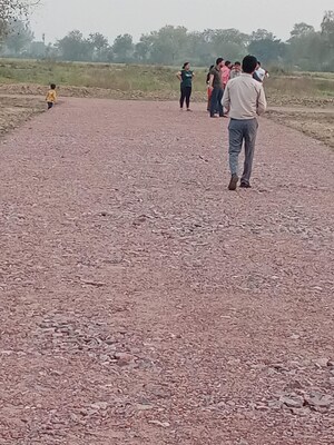  Plot For Sale in Bamnikhera