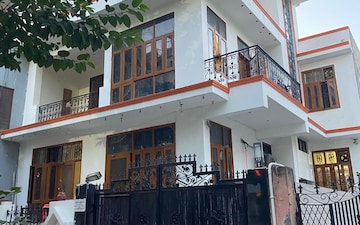 Pg For Rent in Alpha 1 Greater Noida