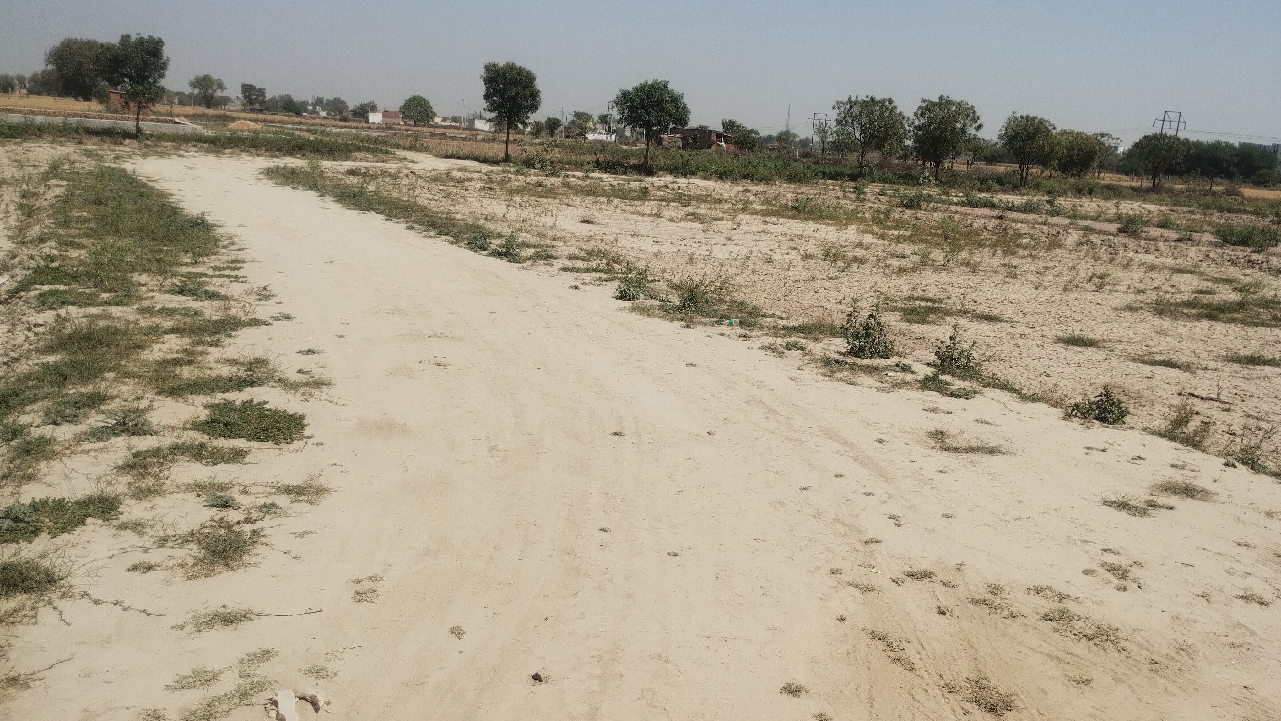 Plot For Sale in Arab Property 