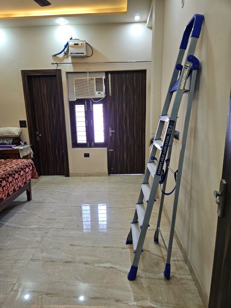 Gym, modipuram 6 Bedroom 147 Sq.Yd. Villa In Modipuram Meerut 8435689