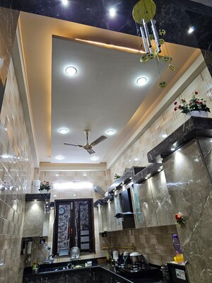 Gym in 6 BHK Villa at Modipuram – for Sale