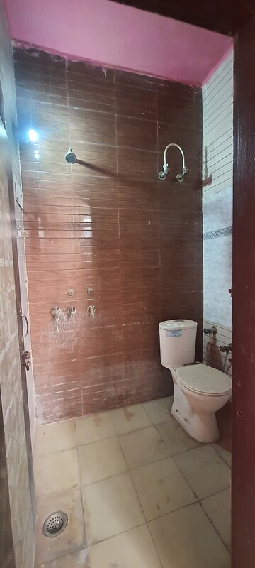 Furnished Amenities in 2 BHK Independent House at Sector 8 – for Rent