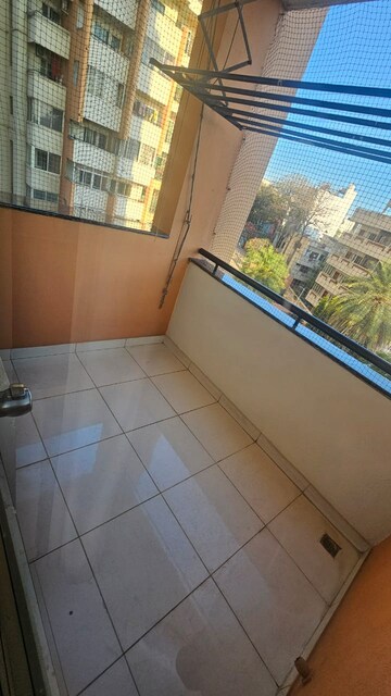 Balcony in 3 BHK Apartment at Mantri Sarovar, Hsr Layout – for Sale