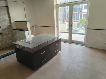 3 BHK Builder Floor For Rent in Sector 11