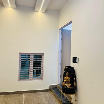 Furnished Amenities in 4 BHK Villa at Sector 16 Greater Noida – for Sale
