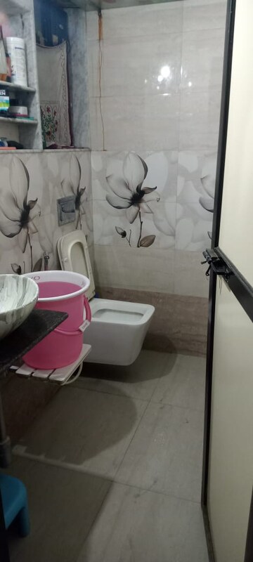 Bathroom in 1 BHK Apartment at HDIL Dheeraj Upvan 1, Borivali East – for Sale