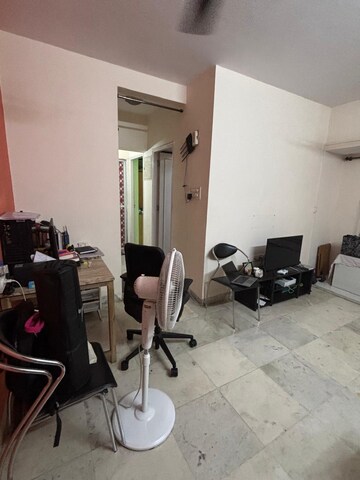 Master Bedroom in 2 BHK Apartment at Solitaire Malad West, Malad West – for Rent